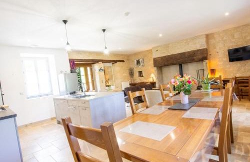 Tourtoirac House | Maison de Charme avec Jardin, Activités de Plein Air et Proche Sites Touristiques - FR-1-616-333