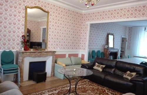 Gipcy House | Maison de maître XIXe s. avec jardin à proximité de Bourbon l'Archambault - FR-1-489-505