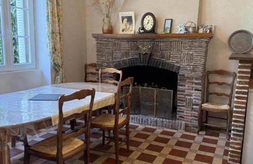 Gipcy House | Maison de maître XIXe s. avec jardin à proximité de Bourbon l'Archambault - FR-1-489-505
