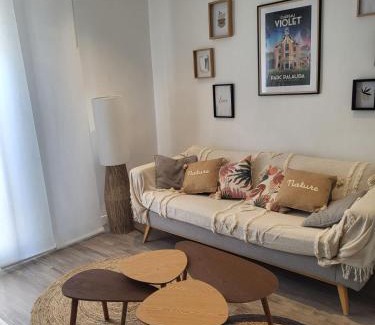 Thuir House | Maison de Vacances 2 Chambres avec rooftop