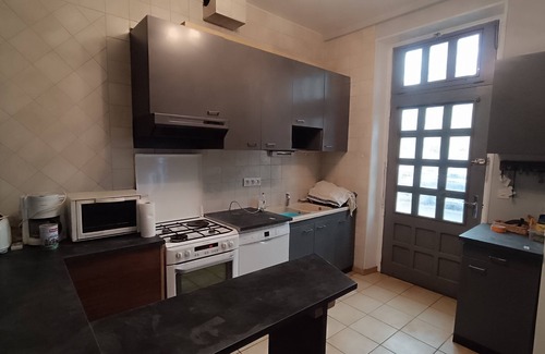 Perrier House | Maison de Village Proche Commodités Avec Extérieur