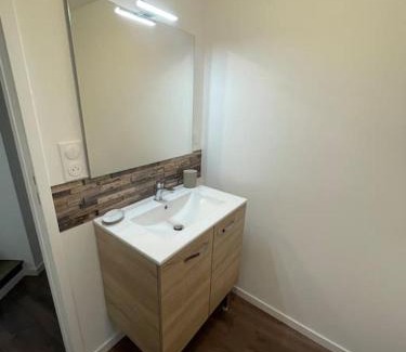 Vitre House | Maison de ville- quartier calme