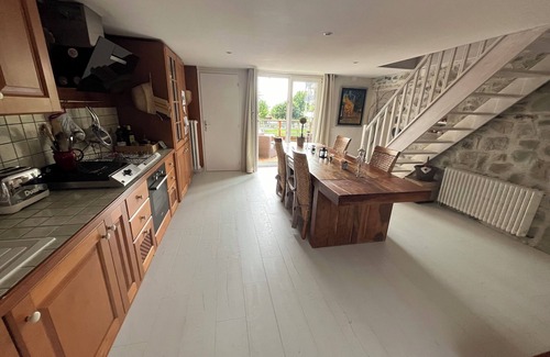 Ballaison House | Maison des artistes, between Lake Leman and the mountains