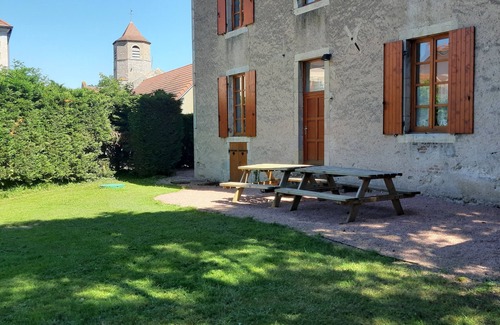 Seuillet House | Maison Entière au Coueur du Village de Seuillet Proche de Vichy