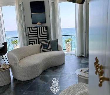 Ceriale Apartment | "Maison Mare" Fronte Spiaggia