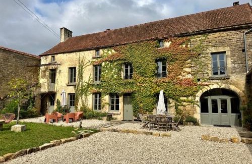 Quincerot House | Maison Marguerite, Maison de Charme,jacuzzi