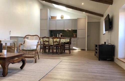 Roujan House | Maison Mia Majorelle