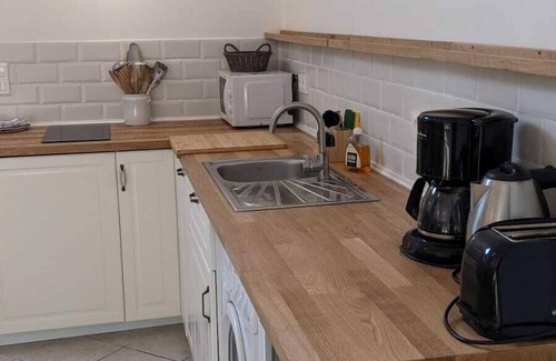 Plozevet House | Maison Océan direct access to the sea from the garden