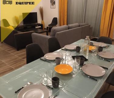 Chasseneuil-du-Poitou House | Maison proche Futuroscope