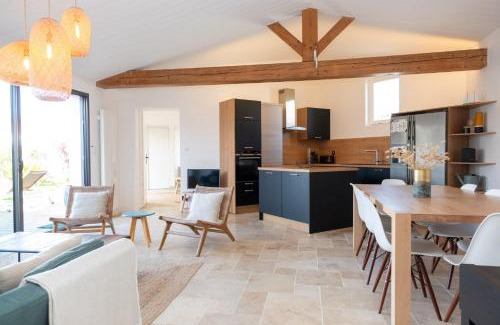 Le Bois-Plage-en-Re Villa | Maison rénovée avec piscine chauffée à deux pas de la mer