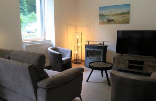 Saint-Quay-Perros House | Maison rénovée pierre, jardin, WIFI, 400m mer, St Quay-Perros - FR-1-368-258