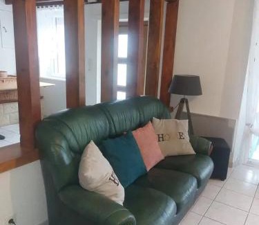 Banos House | Maison spacieuse à Banos avec jardin clôturé