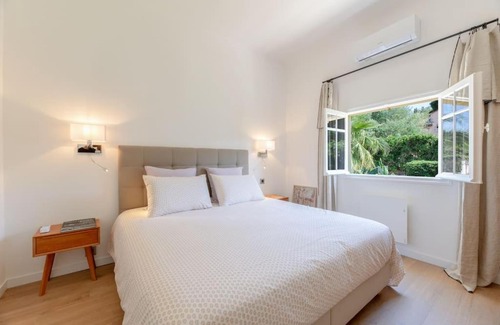 Saint-Tropez Villa | Maison Tropézienne en plein centre avec jardin et piscine