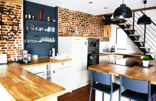 Old Lille Apartment | MAISON VIEUX LILLE 3 chambres parking privé 24H24H Accès