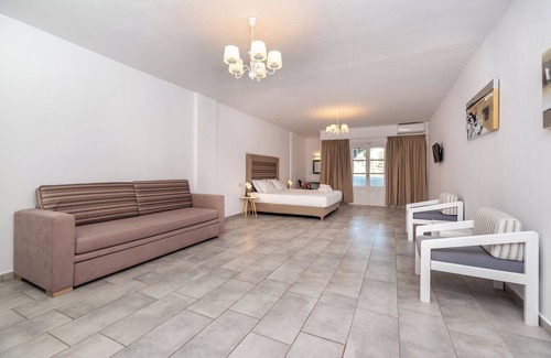 Karterados Hotel | Maistros Village