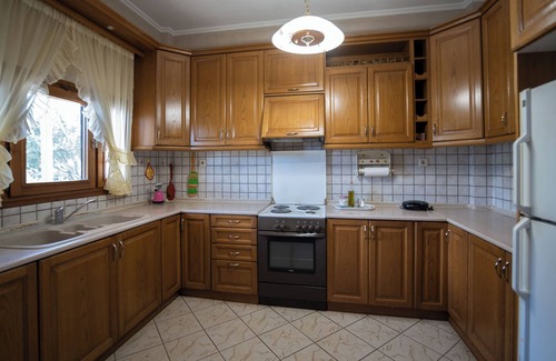 Kalambaka Apartment | Majestic view Home just under Meteora Unesco Site