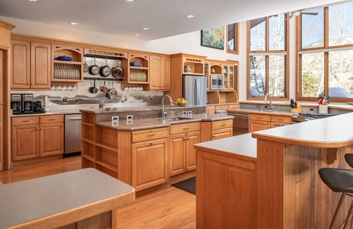 Steamboat Springs House | Majestic Vista Chalet | Private Indoor Pool | Hot Tub | Close to Resort