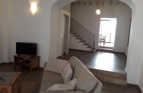 Arta House | Major 72