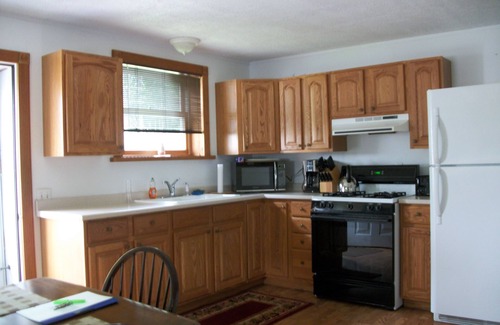 Town Hill House | Make your 2023 Reservations - Pet Friendly