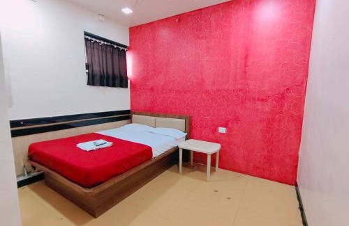Central Pune House | Malhar Guest House