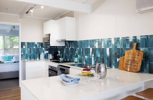 Fingal Bay House | Maluhia A – perfectly located, relaxed upstairs unit. Close to Fingal Beach!