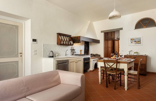 Greve in Chianti Apartment | Malvasia holiday home with mini-pool in the center of Greve in Chianti