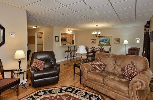 Arden Apartment | Mama Dee's Hide Away! Your home while in Asheville NC