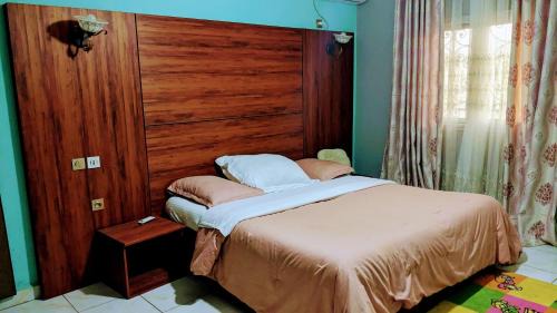 Yaounde Apartment | Manager of guest house de luxe