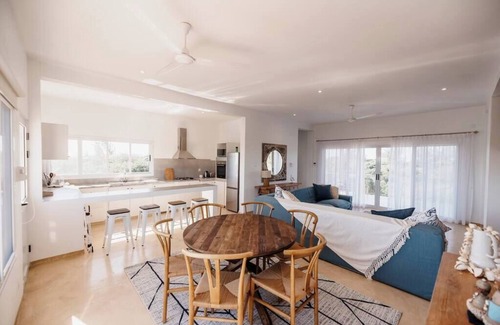 Marracuene House | Mandowa Beach Forest & Cottages - B