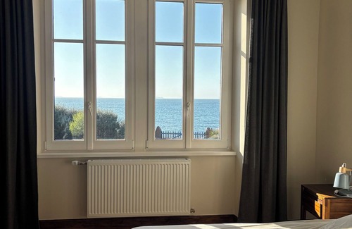 Penvenan Other | Maner ar mor (Manor by the sea)