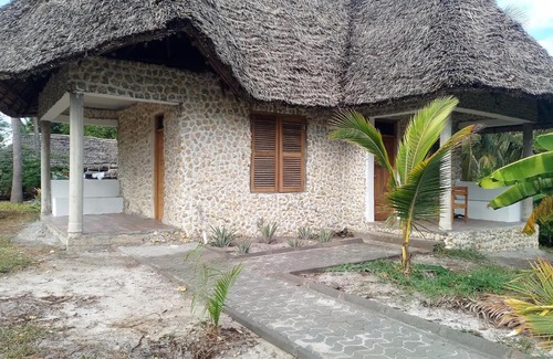 Mafia Island Bed & Breakfast | Mange eco lodge