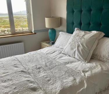 Ballyconneely House | Mannin Beach View House