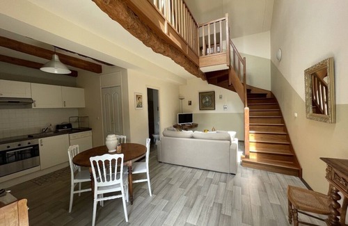 Mont-Dol Apartment | Manoir de la Bégaudière