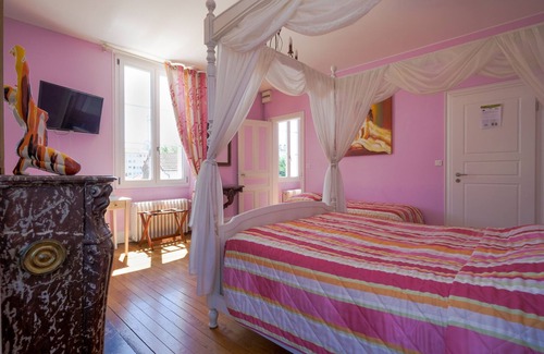 Vitry-le-Francois House | Manoir François 1er Pivoine