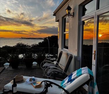 Gordons Bay Central House | Manor on the Bay