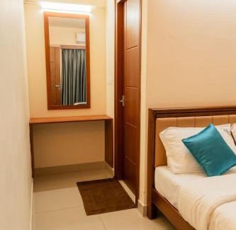 Kadavanthra Hotel | Manowa Groups