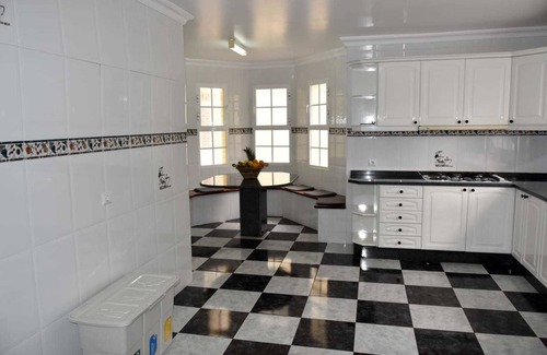 Prazeres Villa | Mansion Almond