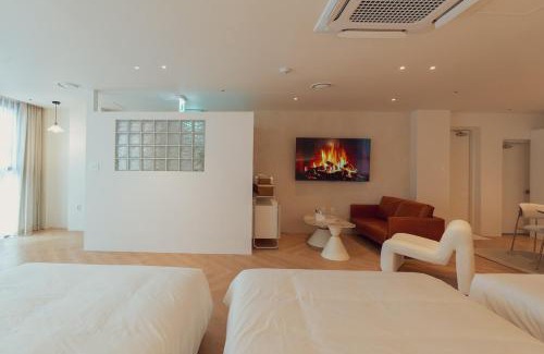 Sogong-dong Apartment | Mantova-myeongdong 10 minutes namsan tower gyeongbokgung Palace 20 minutes family trip