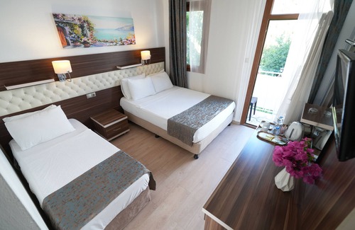 Bitez Hotel | Manuela Hotel