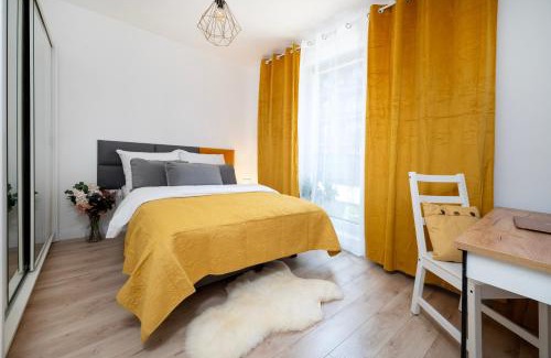 Baluty Apartment | Manufaktura Residence - Apartament z Garażem Podziemnym i Dwoma Łazienkami