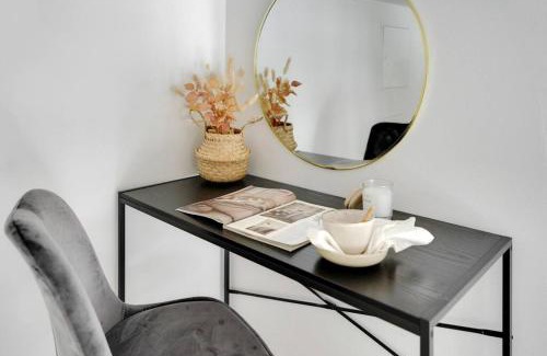 Masala Apartment | Maple Loft Apartment