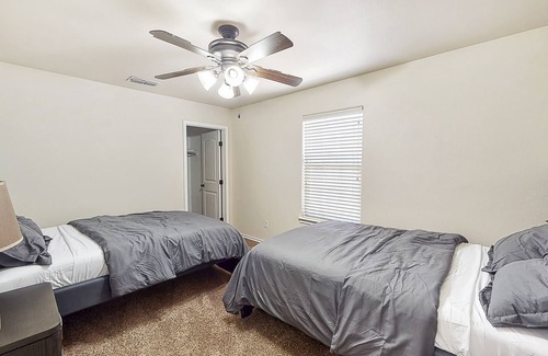 Midland House | Maple of Legends