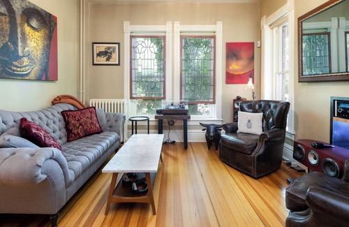 Mapleton Hill House | Mapleton Hill Luxury Mansion- Walk to Pearl Street and Hiking