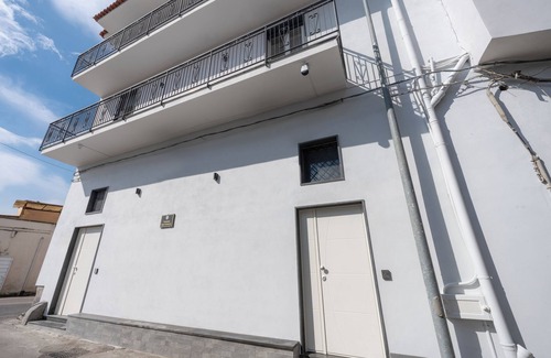 Torre Annunziata House | MARAF Rooms Mars
