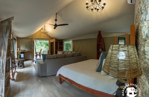 Livingstone Cabin | Maramba River Lodge