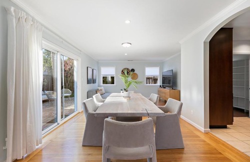 Farm Hills House | @ Marbella Lane - Elegant and Inviting Home in RWC