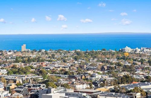 Southbank Apartment | Marco Southbank Spectacular Views Balcony Heated Pool Gym