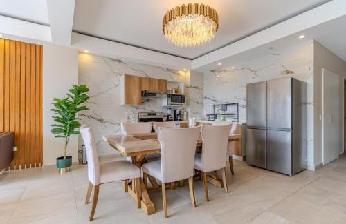 San Salvador Apartment | Margo 306- Luxe, Elegant & Cozy Condo- City Center