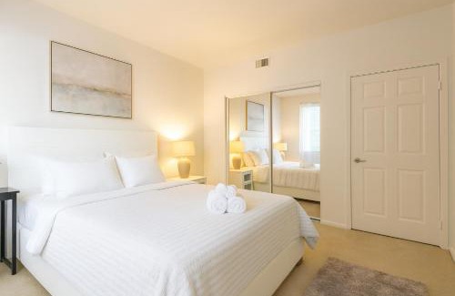 Marina del Rey Apartment | Marina Del Rey View 2BR in MDR - Pool, Jacuzzi, Gym