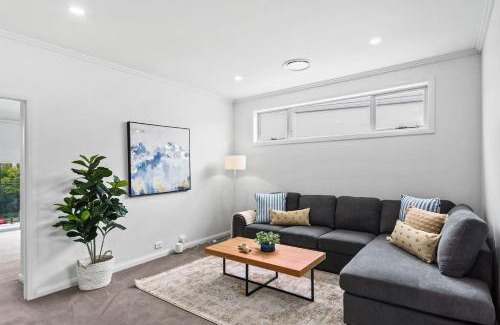 Shell Cove House | Marina Escape - Contemporary Coastal Living